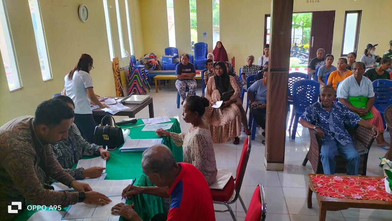 Gandeng Bank Mandiri, Pemdes Hunuth Ajak Warganya Menabung Via BUMDESA